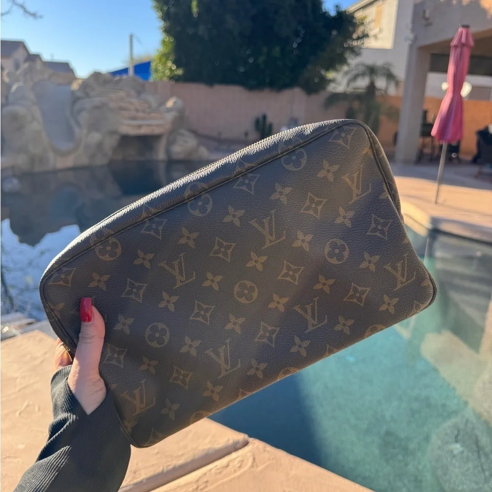 Louis Vuitton Brown Monogram Pouch - Picture 7 of 12